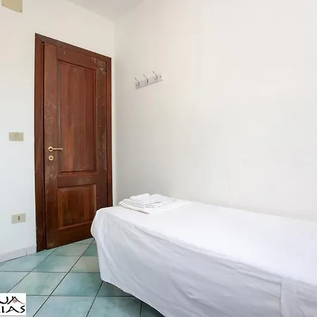 A Due Passi Dal Mare Apartment San Teodoro (Sardinia)