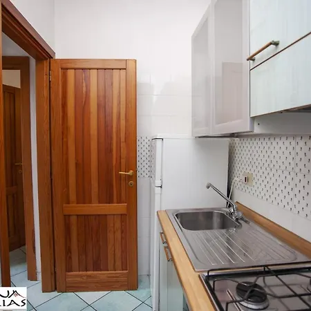 A Due Passi Dal Mare Apartment *