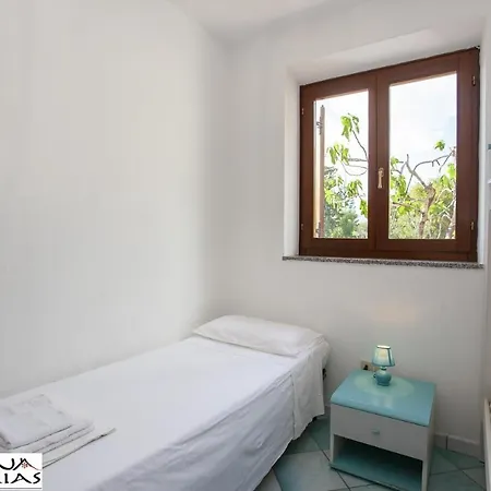 A Due Passi Dal Mare Apartment *