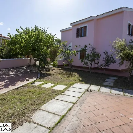 A Due Passi Dal Mare Apartment *